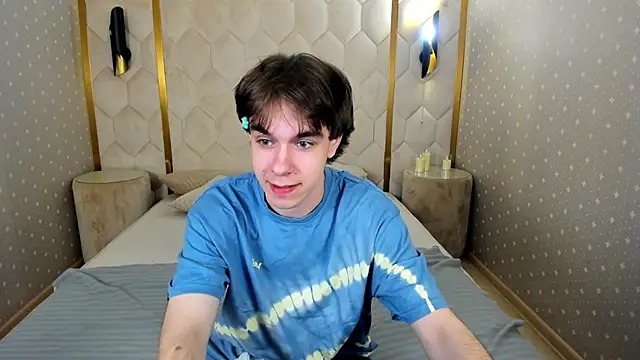 Snapshot of DaveBevy chatting on 05-22-26, 07:12 DaveBevy online show from 05-22-26, 07:12