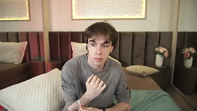 Snapshot of DaveBevy chatting on 05-27-26, 02:08 DaveBevy online show from 05-27-26, 02:08