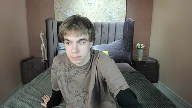 Snapshot of DaveBevy chatting on 06-14-26, 07:26 DaveBevy online show from 06-14-26, 07:26