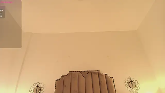 Snapshot of Julietta___ chatting on 06-12-26, 12:58 Julietta online show from 06-12-26, 12:58