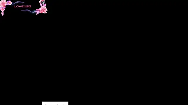 Snapshot of MoollyLove chatting on 05-15-26, 12:25 MoollyLove online show from 05-15-26, 12:25