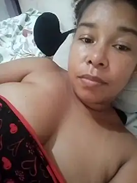 Snapshot of kimberlly25 chatting on 03-30-26, 01:01 kimberlly25 online show from 03-30-26, 01:01