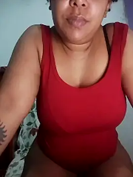 Snapshot of kimberlly25 chatting on 05-20-26, 03:42 kimberlly25 online show from 05-20-26, 03:42
