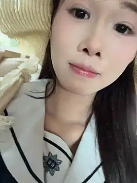 Snapshot of anan_baby chatting on 06-20-26, 12:15 anan baby online show from 06-20-26, 12:15