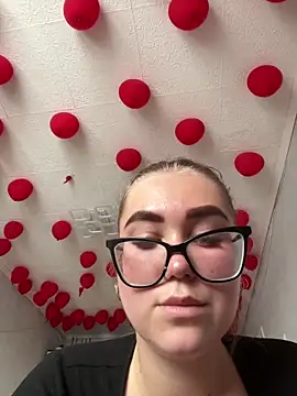 Snapshot of MissAuroraX chatting on 03-28-26, 11:33 MissAuroraX online show from 03-28-26, 11:33