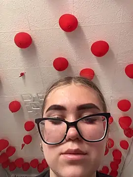 Snapshot of MissAuroraX chatting on 04-01-26, 10:27 MissAuroraX online show from 04-01-26, 10:27