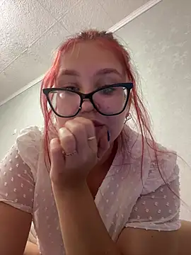 MissAuroraX online show from 06-10-26, 11:28