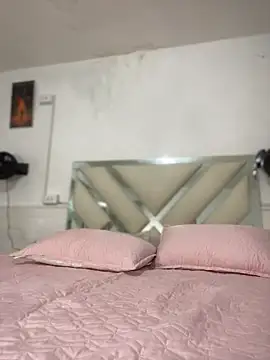 AlanaBrunetteX X online show from 05-10-26, 02:15