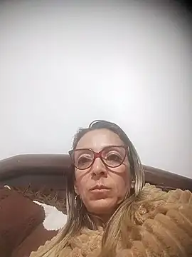 AlanaBrunetteX X online show from 05-16-26, 07:24