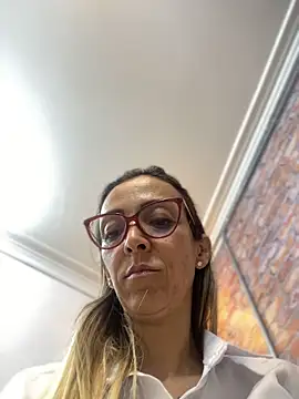 AlanaBrunetteX X online show from 05-07-26, 10:13