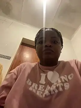 Snapshot of AngelicCaramelxxx chatting on 04-25-26, 02:47 AngelicCaramelxxx online show from 04-25-26, 02:47