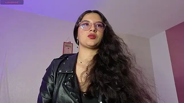 Snapshot of babylexi18 chatting on 04-11-26, 08:23 babylexi18 online show from 04-11-26, 08:23
