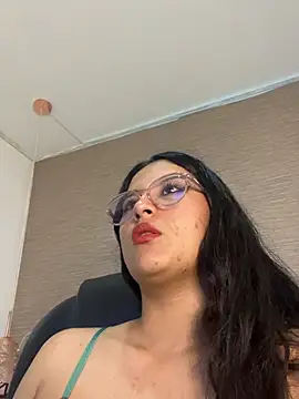 Snapshot of babylexi18 chatting on 06-27-26, 07:42 babylexi18 online show from 06-27-26, 07:42