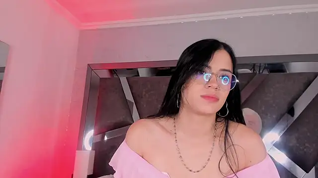 Snapshot of Megan_Danbury chatting on 04-22-26, 12:12 Megan Danbury online show from 04-22-26, 12:12