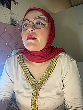 Snapshot of Marian_fadel chatting on 06-26-26, 01:17 Marian fadel online show from 06-26-26, 01:17