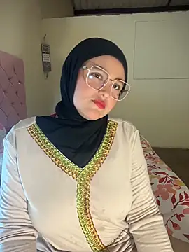 Snapshot of Marian_fadel chatting on 06-16-26, 01:00 Marian fadel online show from 06-16-26, 01:00