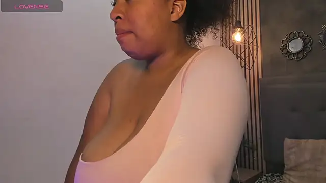 Salome Divine online show from 03-30-26, 12:28