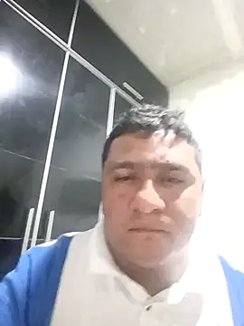Snapshot of luis20212 chatting on 04-03-26, 03:18 luis20212 online show from 04-03-26, 03:18