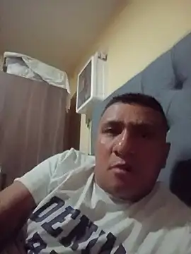 Snapshot of luis20212 chatting on 07-03-26, 04:52 luis20212 online show from 07-03-26, 04:52