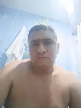 Snapshot of luis20212 chatting on 06-14-26, 05:08 luis20212 online show from 06-14-26, 05:08