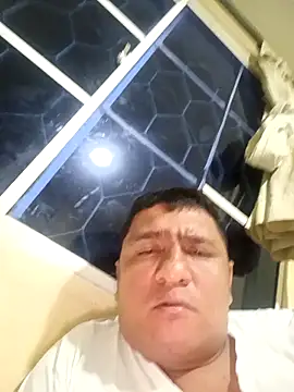 Snapshot of luis20212 chatting on 03-29-26, 05:31 luis20212 online show from 03-29-26, 05:31