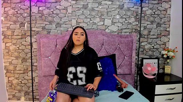 Snapshot of sweet__cherry1 chatting on 04-03-26, 06:25 sweet cherry1 online show from 04-03-26, 06:25