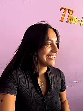 SophiaCastro09  online show from 04-04-26, 04:24