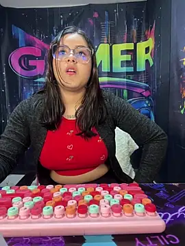 Snapshot of Norabyxxx chatting on 03-28-26, 03:29 Norabyxxx online show from 03-28-26, 03:29