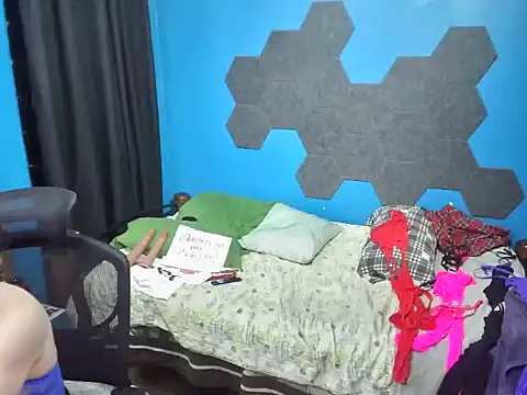 MachoPutito online show from 09-27-25, 05:24