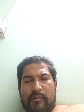 Snapshot of varun2184 chatting on 04-10-26, 06:15 varun2184 online show from 04-10-26, 06:15