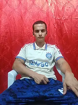 Snapshot of Heartsarm chatting on 06-20-26, 04:17 Heartsarm online show from 06-20-26, 04:17
