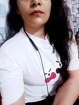 Snapshot of 1_deshi chatting on 04-08-26, 07:21 1 deshi online show from 04-08-26, 07:21