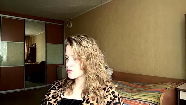 CarmonSuentenfuss online show from 03-29-26, 05:09