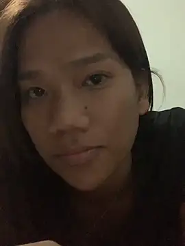Snapshot of iloveyou_divine22 chatting on 05-18-26, 08:35 iloveyou divine22 online show from 05-18-26, 08:35