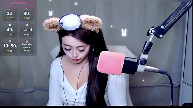 Cuviee online show from 04-07-26, 10:28