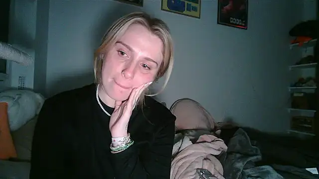 lolaaa555 online show from 03-27-26, 08:01