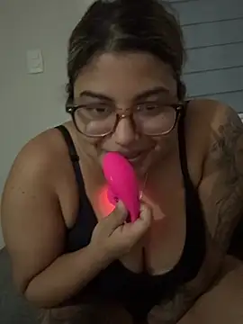 C1N09 online show from 07-18-26, 06:44