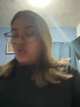 Snapshot of C1N09 chatting on 05-21-26, 05:16 C1N09 online show from 05-21-26, 05:16