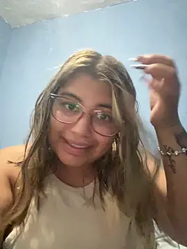 Snapshot of C1N09 chatting on 05-09-26, 05:11 C1N09 online show from 05-09-26, 05:11