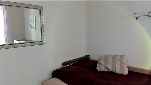 Snapshot of _irisss chatting on 03-31-26, 02:19 irisss online show from 03-31-26, 02:19