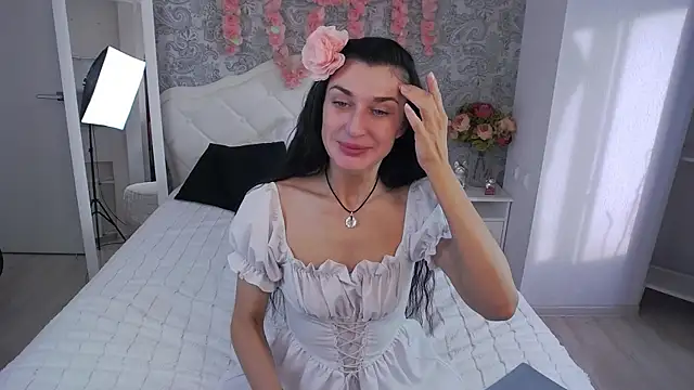Snapshot of AriannaCruise chatting on 04-06-26, 03:57 AriannaCruise online show from 04-06-26, 03:57
