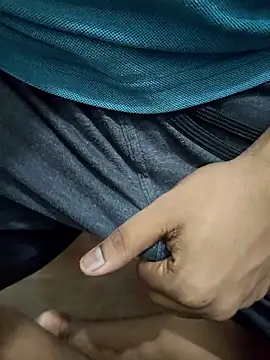 sweetcock180 online show from 04-13-26, 09:46