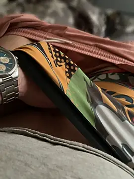 Neo60682 online show from 04-15-26, 11:49