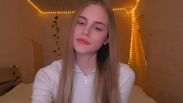 EveCoutch online show from 03-27-26, 04:30