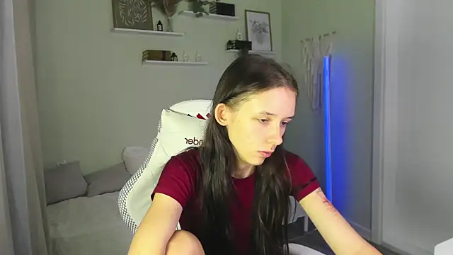Snapshot of AnnaOddy chatting on 07-10-26, 01:27 AnnaOddy online show from 07-10-26, 01:27