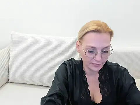 OeigesMik online show from 04-08-26, 10:50