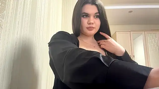Snapshot of elaracuttie chatting on 04-03-26, 04:02 elaracuttie online show from 04-03-26, 04:02