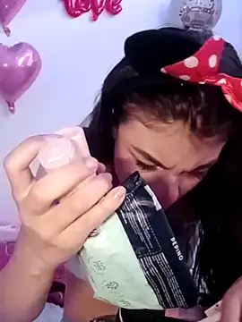 Snapshot of Jade_sexydoll chatting on 04-10-26, 01:29 Jade sexydoll online show from 04-10-26, 01:29