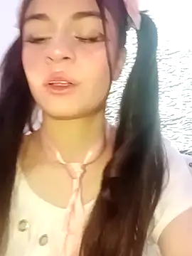 Snapshot of Jade_sexydoll chatting on 04-08-26, 01:12 Jade sexydoll online show from 04-08-26, 01:12