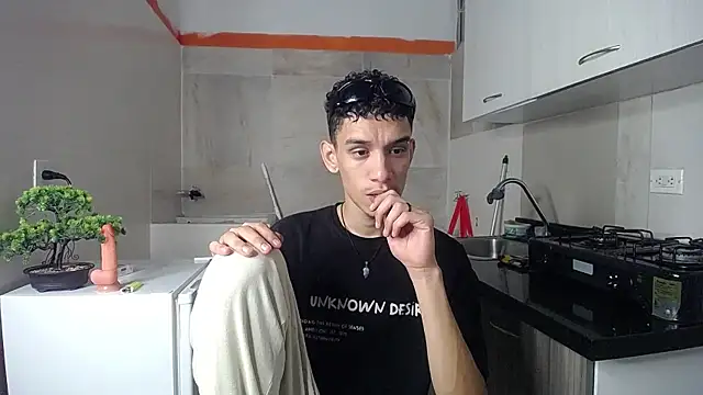 Zamaelprime  online show from 04-03-26, 05:03